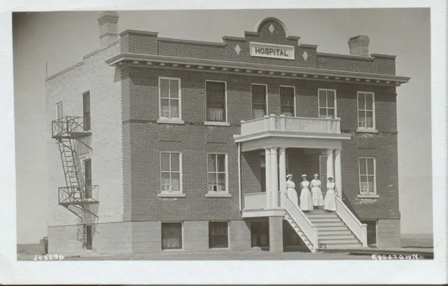 Rosetown Hospital with nurses on the front steps